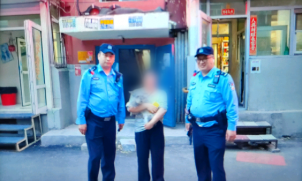 冰城警事：巡逻途中暖心救助，守护群众“小确幸”